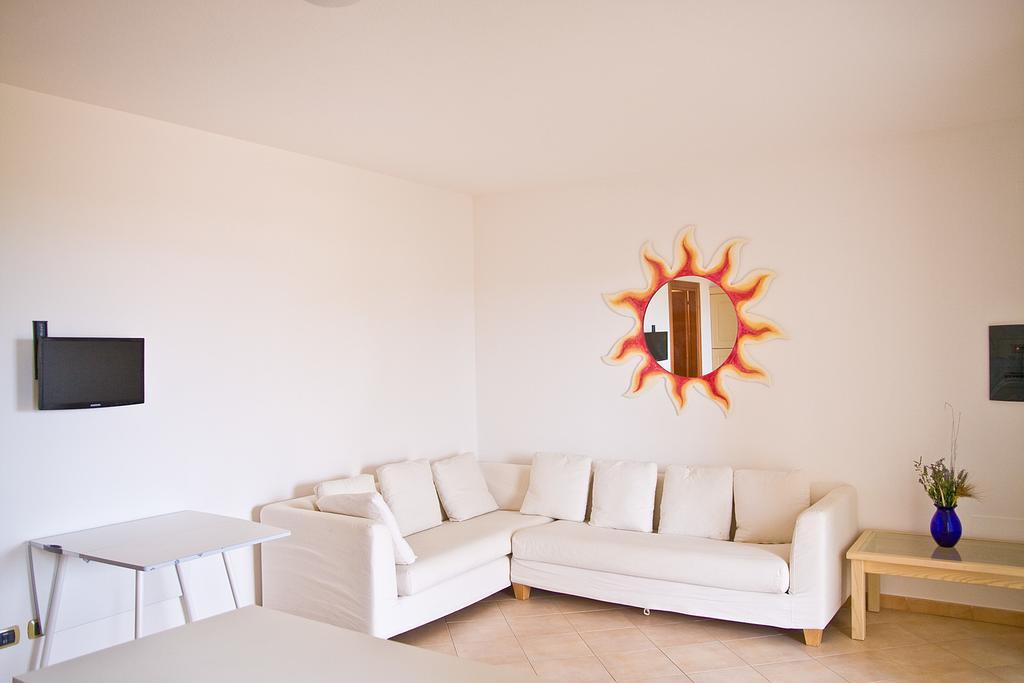 I Mirti Di Porto Pozzo Apartamento Exterior foto